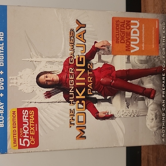 The Hunger Games Blu-ray Collection - Picture 8 of 9